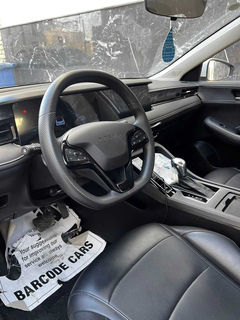 ام جي روي i5 للبيع فقط
رقم بغداد باسمي تحويل ثاني يوم
فول مواصفات
تحكم ستيرن ومرايات
شاشة كاربلي واندرويد اوتو و كامره خلفية و حساس
كشنات جلد وابواب 
بصمه تشغيل وابواب وجنطة 
اوتو هولد و هاندبريك بصمة
انارة خلفيه ليد واشارات ترحيبيه
تبريد قطعتين و 4 جام كهرباء
فتحة سقف و اشاير بالمري
وبعد هواي مواصفات
محرك 1500 دبل نوزل
ماشية 2500 كيلو و ضمان 3 سنوات كير محرك كهربائيات
مكفوله كفاله عامه عدا طخة موجوده بالصور
مكاني بغداد الدورة
السعر 16 مليون وبيه مجال للاستفسار اكثر على الرقم ***********
