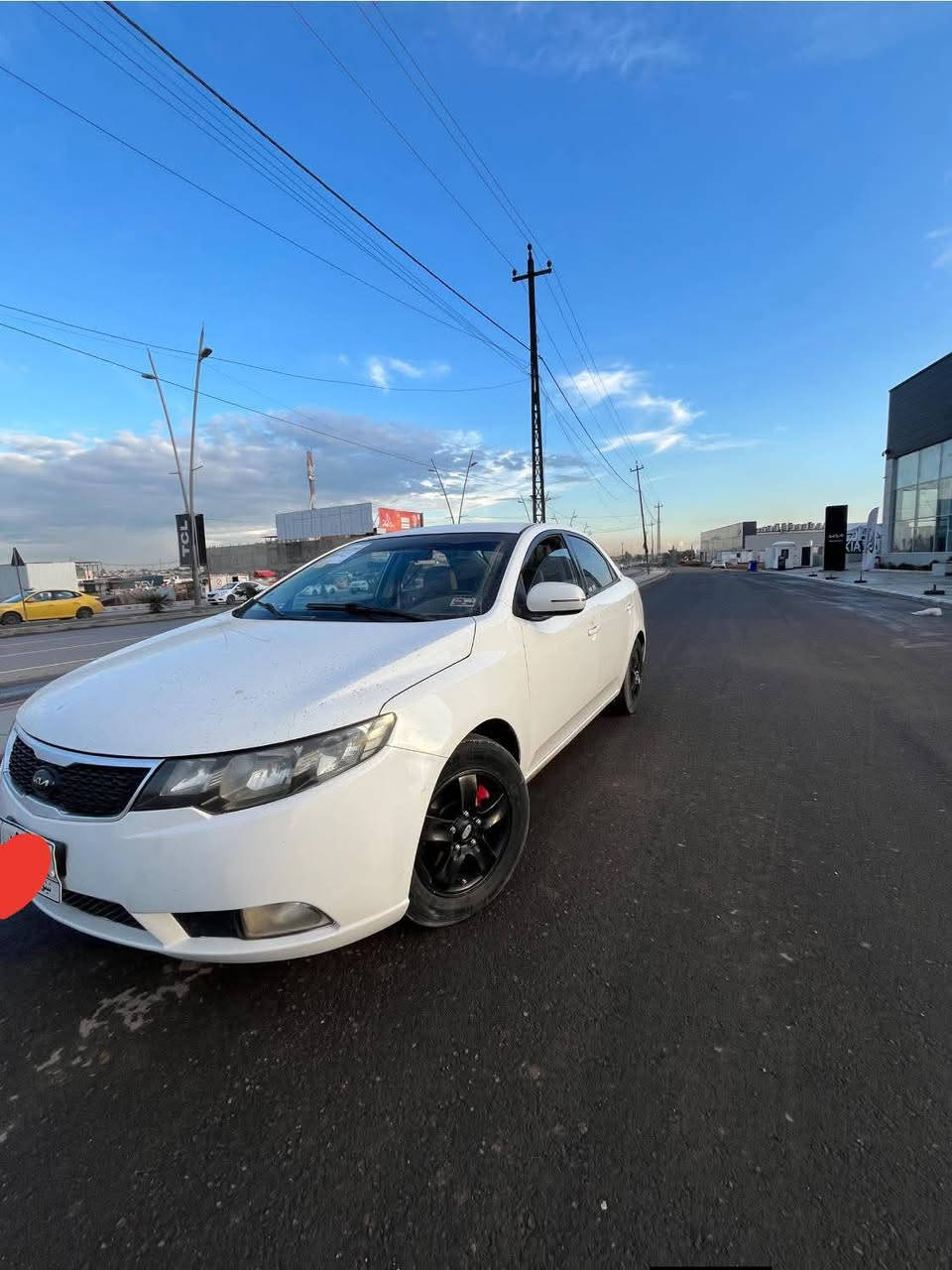 سيراتو 2012 
السيارة مصبوغه عام سبب (( الترقيم )) بدون اي حادث
مكينه كير شرط (( كير عادي ))   السعر (( 75))
كابون بانزين
الاستفسار ***********
