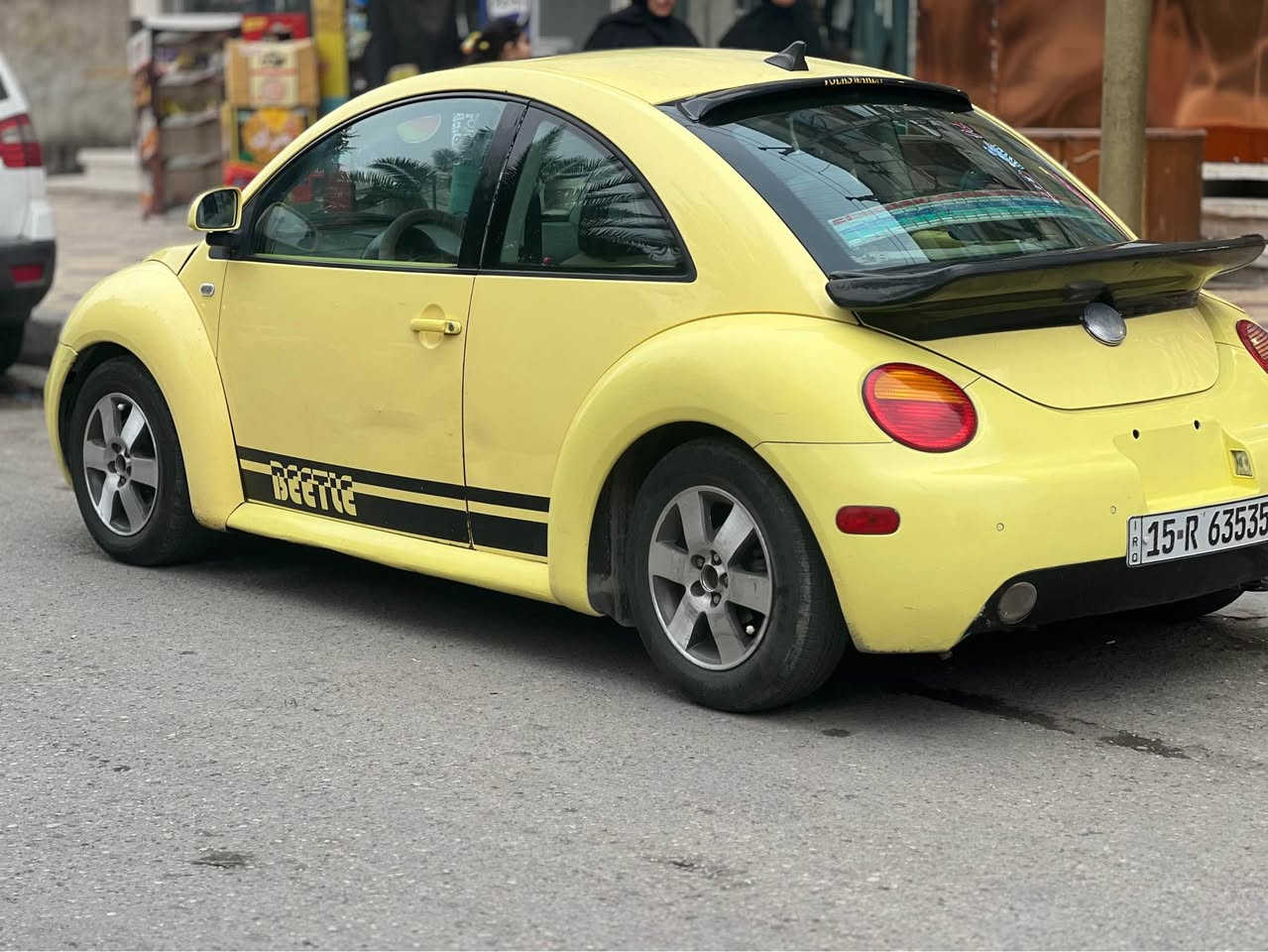 السلام عليكم 
مكلف ب النشر سياره صاحبي 
اتصل ع الرقم للاستفسار اكثر 

‭0772 477 7257‬
بيتل موديل 2000 
كير اتماتيك 
شاشه كامره 
تخم تاير جديد 
السعر 47 ورقه 
عنوان بغداد الكرخ رحمانيه الجعيفر بغداد, العراق
