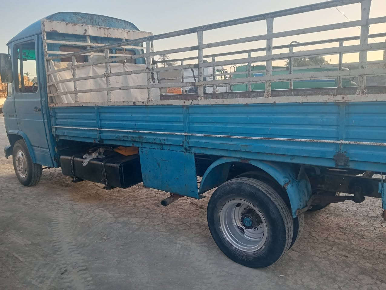 مارسدس اخرس البيع سياره جديده ***********
