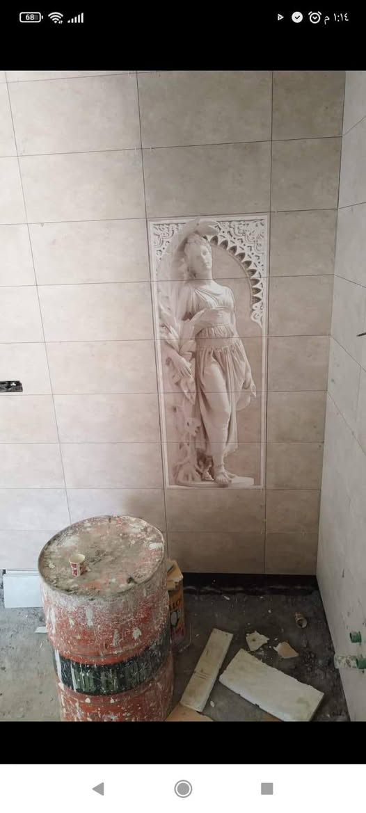 عمل مرمر سيراميك ارضيات وجدران ودروجه شغل درجه اولى متفرغ حالين بسعار مناسبه الاستفسار ***********
