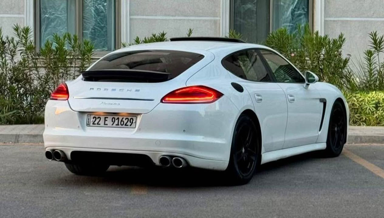 السلام عليكم
 بيع او مراوس حسب القناعه حته اذا انطي فرق 

السعر 225 ورقه
 
بورش بنميرا 2012
محرك 6 سلندر 3600 

السرعه 300 💪

رقم اربيل سنويه وهزه ورقم جديد
فول مواصفات
سلايد فتحه سقف
شاشه
كامره خلفيه
هاند بريك بصمه
اوتو ستوب
تحكمات ستيرن
شفتات ستيرن
سستم صوت Boos
داخل قرميدي لونه
كشنات جلد 
كشنات كهرباء
تدفئه كشنات
خزن ميموري
المري قلاب
3 قطع تبريد
سبايدر كهرباء 
جنطه كهرباء 
حساسات  امامي خلفي 360 درجه 
فجوج برمبو 8 بستم 
لايت عدسه متحرك 
لايتات محدث شكل جديد
زراك لايت

بك لايت محدث شكل جديد ومتغير

كزوز صوت كلش حلو
ويل كب 20 تو سايز
تخم تاير جديد 
((سياره بدون صبغ وعندي سونار بيه ))
للاستفسار 
*********** بغداد, العراق
