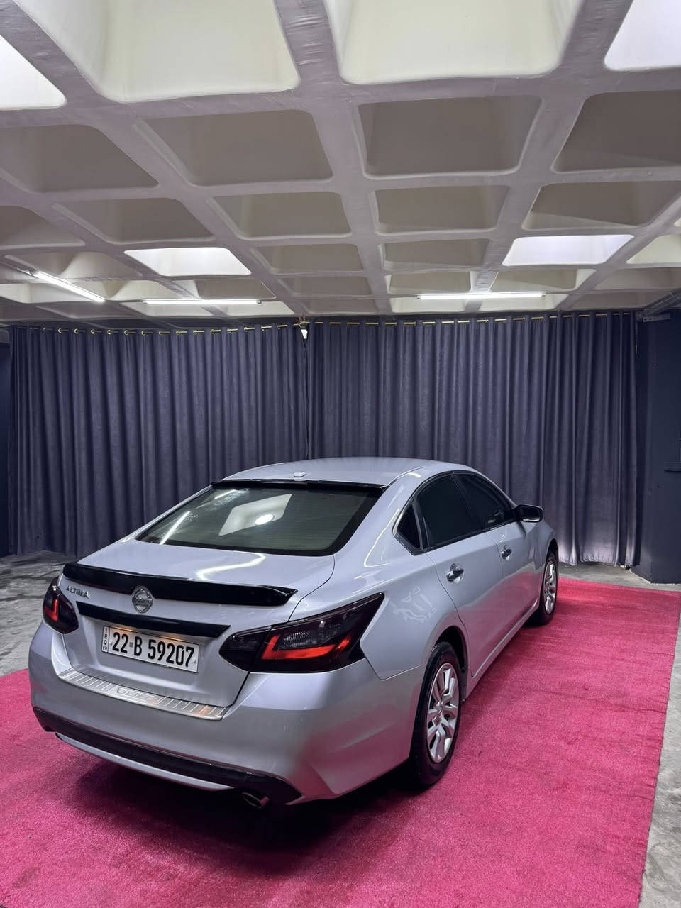 نیسان التیما 2018 مواصفات S
للبیع سیارە بدون صبخ بدون ضرر بدون دواخل  بدون ارباک

صور حادث موجود  سونار موجود بل منشور 

مکفول کفالە   سیارە بس باب سایق تبدیل بلادی بدون ضرر 

سیارە ماشیە 116    بنسبە سعر سعرها 129 ورقە بیها مجال

مکان سیارە قضاء کلار    للاستفسار ***********
