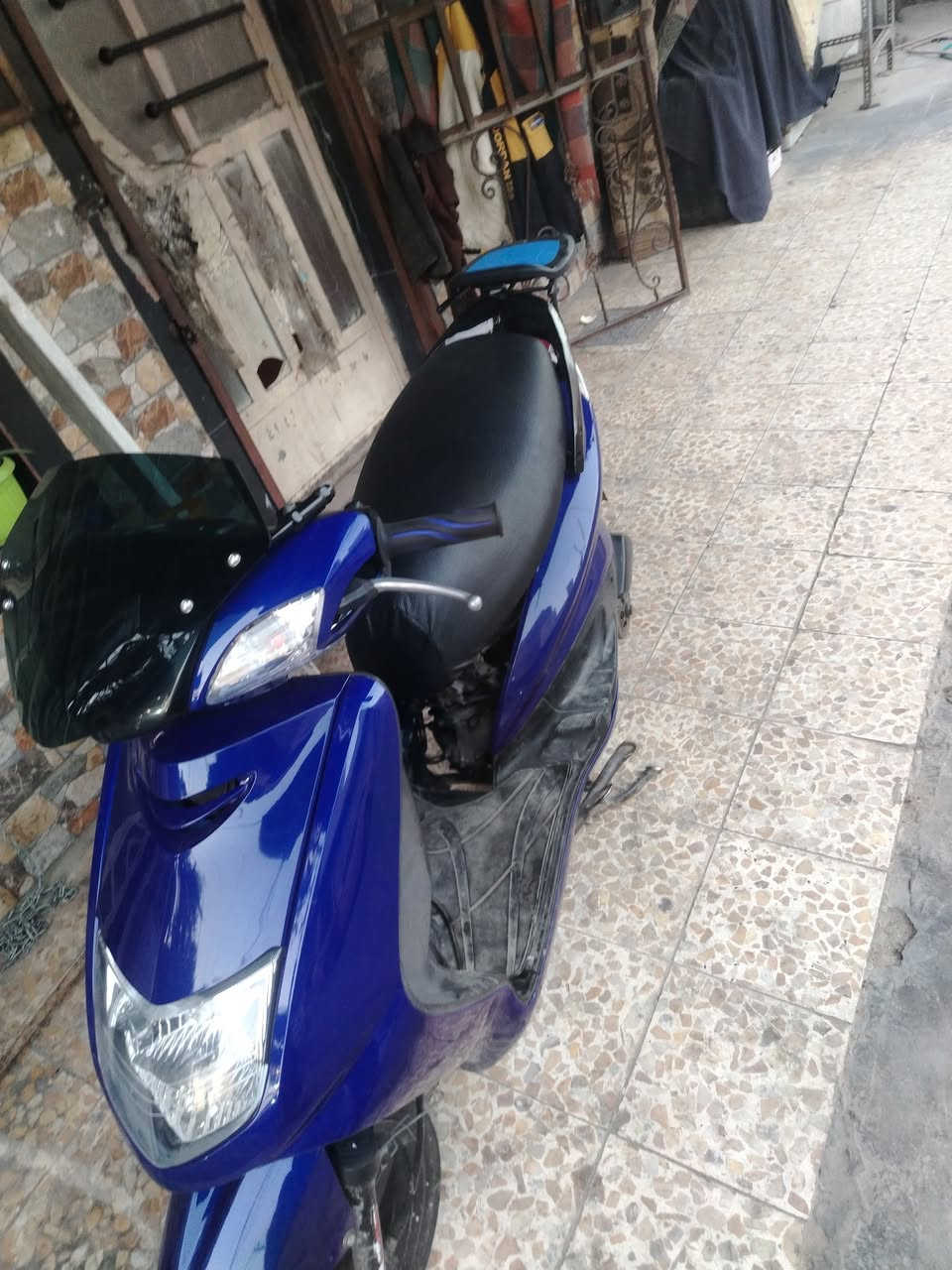 للبيع
***********
مكاني بغداد طوبجي
