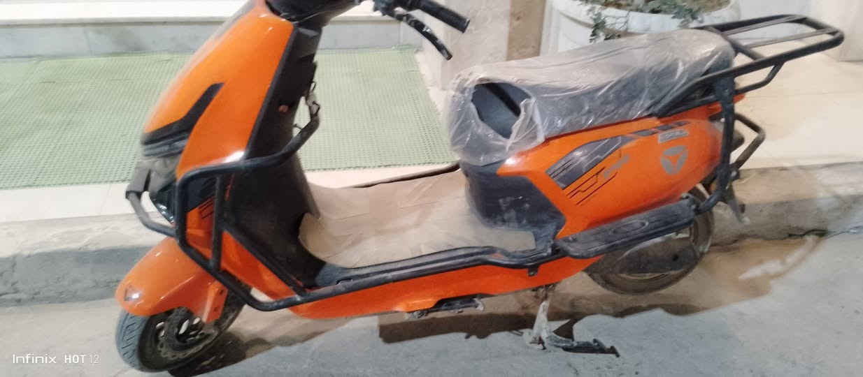 للبيع دراجة شحن يوديا قبل ثلاث اشهر من اخذته دراجة نظيفة فول اخو الجديدة مكان بغداد الكاظمية 
الاتصال على الرقم بيه وات ساب ***********
تفاصيل الدارجة بالصورة الأولى
