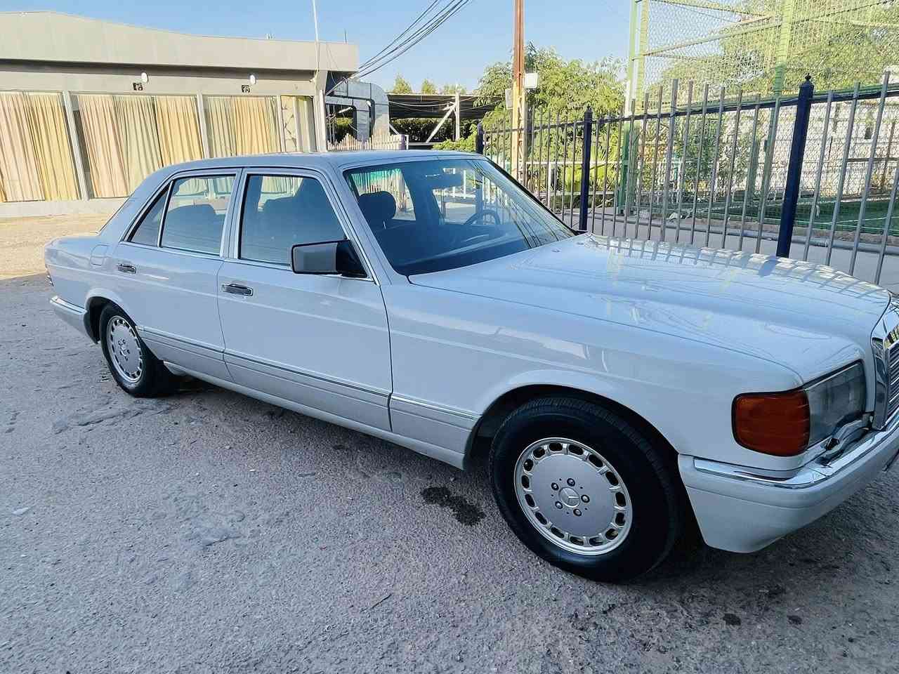 يالله السلام عليكم 
مارسيدس رئاسي 1991 دبل هورن دبل مروحه غرفه كهرباء برده كهرباء سلايت طكتين جكات تصعيد تنزيل تبريد ثلج  وبيه خير من الله سياره تخبل السعر خاص مكان نجف الأشرف 
للاستفسار الاتصال 

***********
***********
