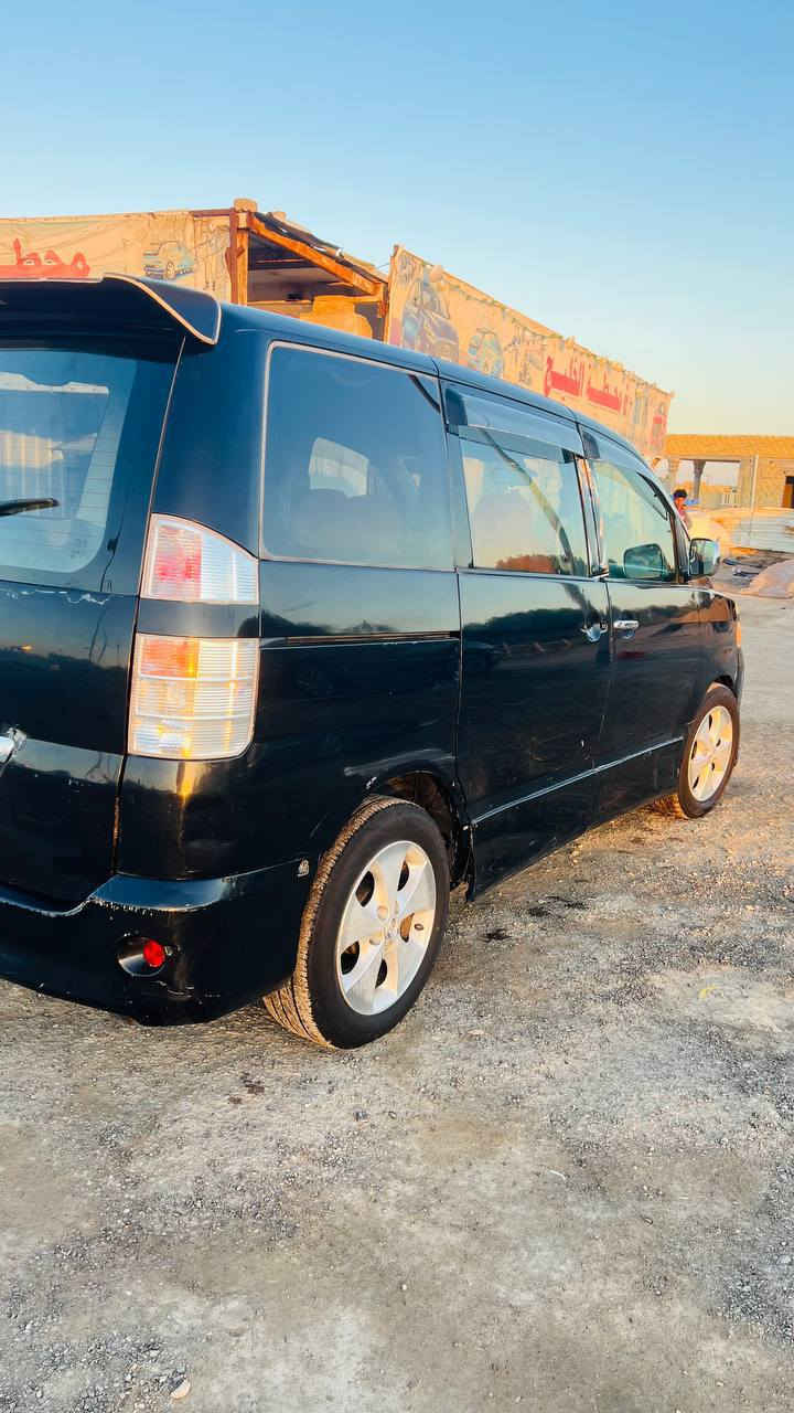 تيوتا ستيشن  ياباني 2006 
 سياره جاهزه من كلشي حداديه 80% تخم تاير مكينه 2000 كير كفاله سياره بأسمي تحويل سياره نقصه بس تبريد فقط
بيهه ضربات وطخات  خفيفه مثل ما بين بصوره
مكان السياره ناصريه 
وذا أكو مراوس اراوس اراوس 
سعر 80 وبيهه مجال

***********
