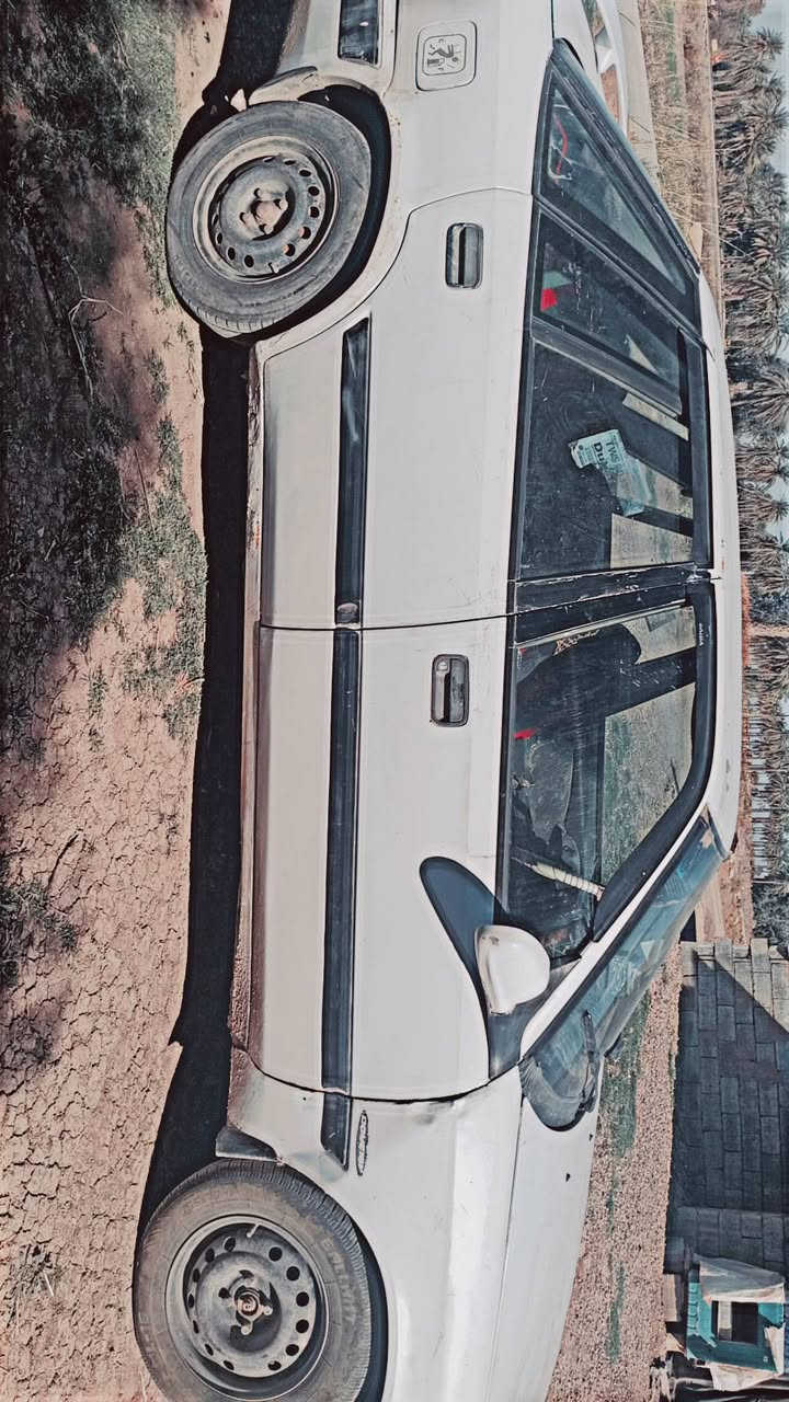 السلام عليكم سياره للبيع موديل 1996 رقم بغداد المكان.  بابل السعر 25 السياره اسمي.        ***********      )(***********
