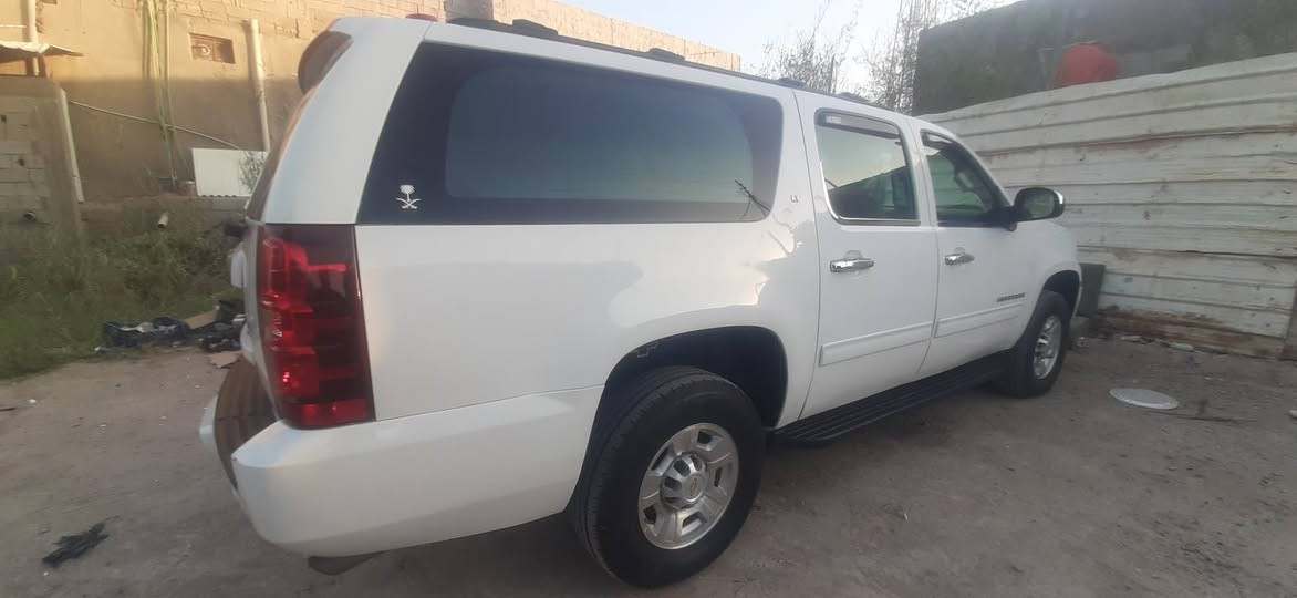 سلام عليكم يوكن فحل مديل 11 رقم بصره مكان بصره شط لعرب رقم ***********
