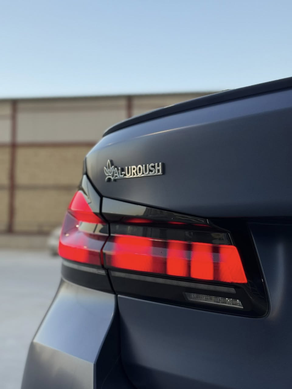 🔥 BMW 530i M Package 2023 | خليجي وكالة العروش 🔥
إذا تدور على BMW نظيفة بمعنى الكلمة، فهاي من أنظف سيارات الـ 530 الموجودة بالسوق حالياً.

▪️ خليجي وكالة العروش

▪️ رقم بغداد

▪️ ممشى 45,000 كم فقط

▪️ كفالة وكالة

▪️ مغلفة بالكامل PPF Matte

▪️ استخدام شخصي ونظافة عالية جداً

⚙️ المواصفات:

• محرك 2.0 Turbo

• M Package الأصلي

• ConnectedDrive أعلى فئة

• Data Display (Head-Up Display)

• 5 كامرات مع كامرة 360°

• أبواب شفط

• فتحة سقف بانوراما

• مقاعد جلد فاخرة

• شاشة iDrive الحديثة

• Apple CarPlay & Android Auto

• شاشة عدادات رقمية كاملة

• نظام صوت فاخر

• شاحن لاسلكي

• إضاءة داخلية Ambient Light متعددة الألوان

• تحكم مناخي ثنائي المناطق

• حساسات أمامية وخلفية وجانبية

• مثبت سرعة ذكي

• مراقبة النقطة العمياء

• تنبيه مغادرة المسار

• فرامل طوارئ أوتوماتيكية

• بردة خلفية كهربائية

• جنوط ويل درايف قياس 19 إنج

✨ السيارة بحالة الوكالة حرفياً

✨ لا تحتاج أي مصروف

✨ من أنظف وأكمل سيارات الـ 530i موديل 2023 الموجودة بالعراق

📍 مكان السيارة بغداد

📄 رقم بغداد

📞 للتواصل:

***********

***********

***********
