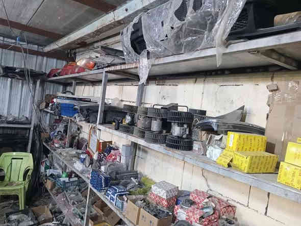 متوفر غراض 500 و700 bmw 500 محلات أبو حيدر التميمي بصره الزبير شارع الشعبيه الجديد قرب جسر سكة القطار رقمي ***********
