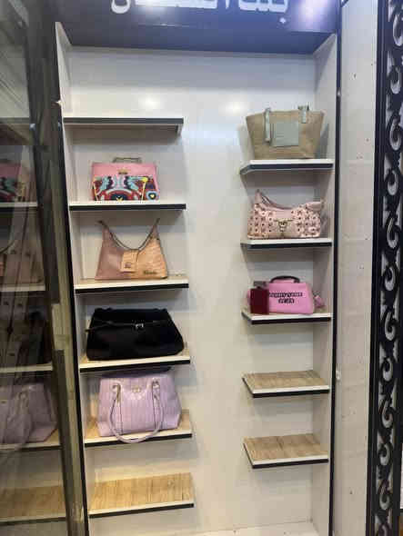 فاترينات مكياج عدد9    ***********
