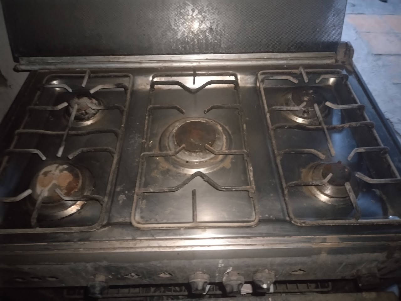 طباخ كريازي عايز تصليح قيم واخذ مكاني نجف قريه الغدير ***********
