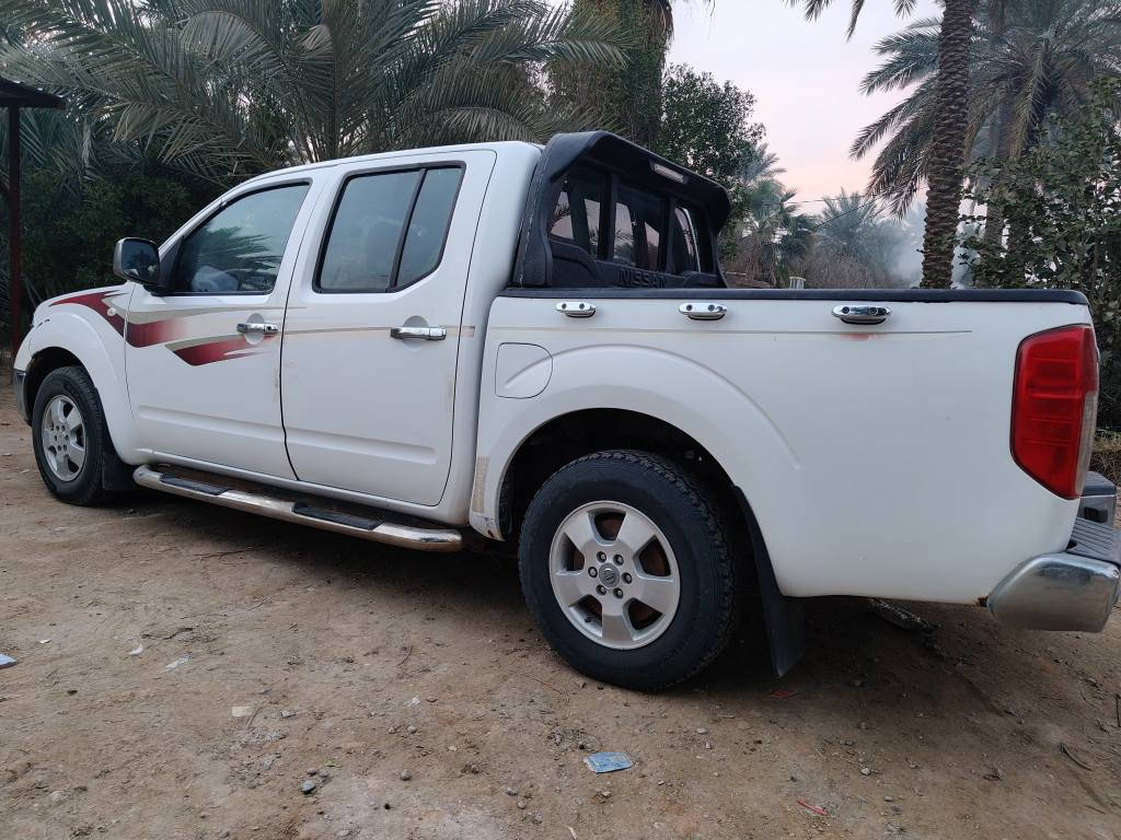 السلام عليكم 
للبيع نيسان نافارا موديل 2011 كير عادي 
مكفولة كفالة عامه
غرفتها كلش نظيفه مدوشمه ارضيه جديده كلشي بيها شغال سياره مال جناي معروضه ب115 وبيها مجال قليل 
***********
