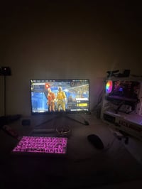 سيت اب كامل للبيع موس 8k كيبورد اتارك شارك 8k شاشه msi 180hz ميز ابيض ...