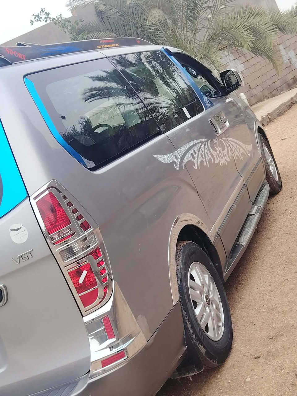 ستاركس مسكر موديل2016 حداديه تخم تاير تبريد دواخل كشنات كلشي جديد مصفره من الهيئه والضريبه..(رقم جديد) علمن سياره ب اسمي ومداور ثاني يوم.. *********** هاذ رقمي وللاستفسار علا باقي المعلومات اتصل علا الرقم.
