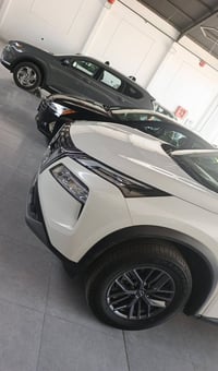 نيسان اكس تريل للبيع  موديل 25 ضمان 3 سنوات جديده ماشيه1000 كيلو وقابل...