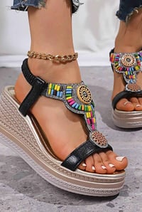 مقاس ٤٠ • إكسسوار شخصي