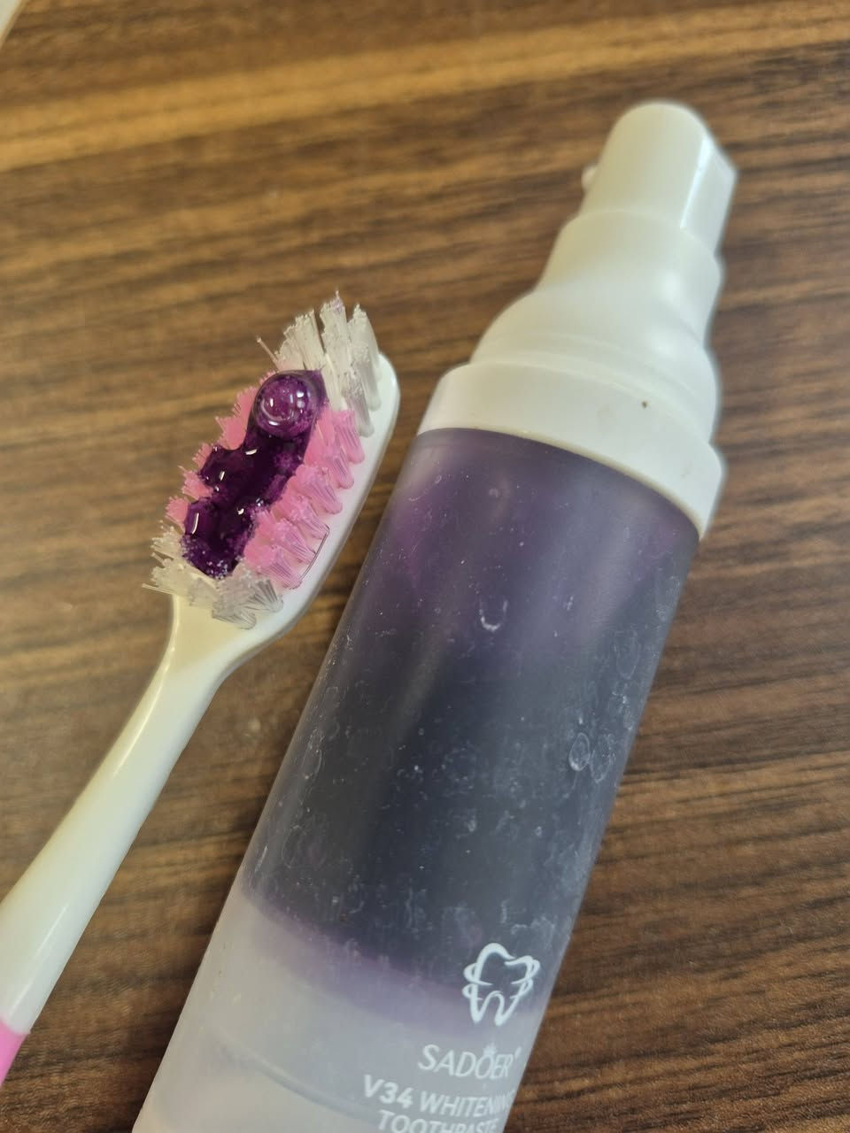 اليوم نحجي على معجون تبيض الأسنان 
طبعا تحسون بلفرق بس ماجب عليكم اكول كبل لا بلاستعمال تحسون بلفرق وفرق واضح 
يفيد الي اسنانهم صفره او يدخنون ويفيد الي يريدون يبيعون اسنانهم درجة كلش حلو ومفيد سعره ب٤ 
بنات كلش مفيد
أكثر وحده تتفاعل تفوز كل خميس وحده تفوز


**إذا كنت صاحب هذا الإعلان وتريد حذفه لأي سبب، رجاءا أرسل رسالة إلى الدعم الفني**