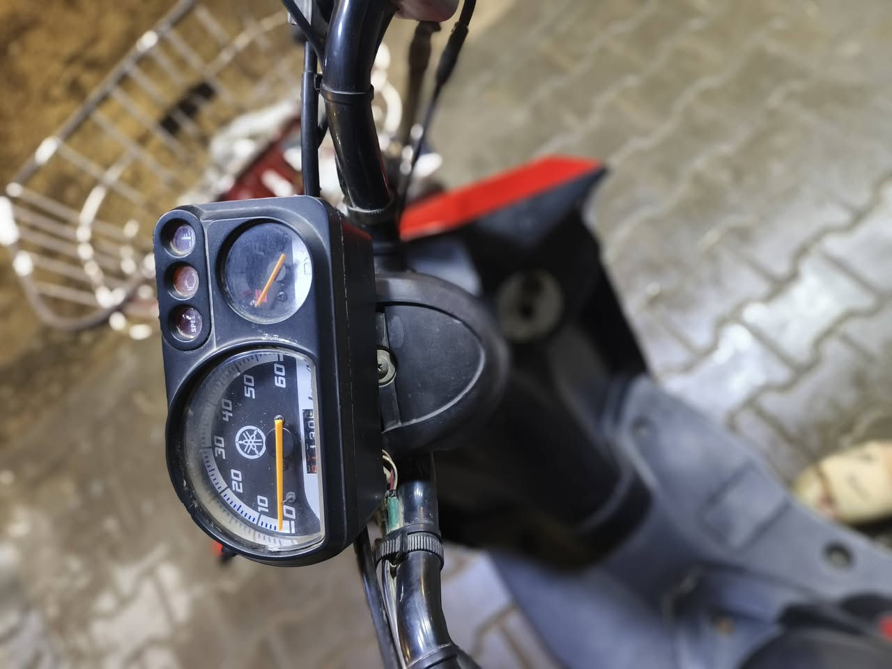 السلام عليكم دراجه بيكم للبيع كفاله عامه السعر 700 بصره 5 ميل***********
