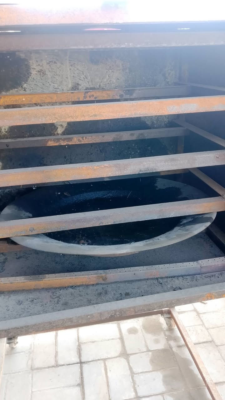 الهم صلي على محمد وال محمد وعجل فرجهم 
السلام عليكم 
عندي شوايه سمك درجة أوله مع قفاص دجاج 2 
للبيع ...‏‪***********‬‏ رقم للتواصل .. واتساب
