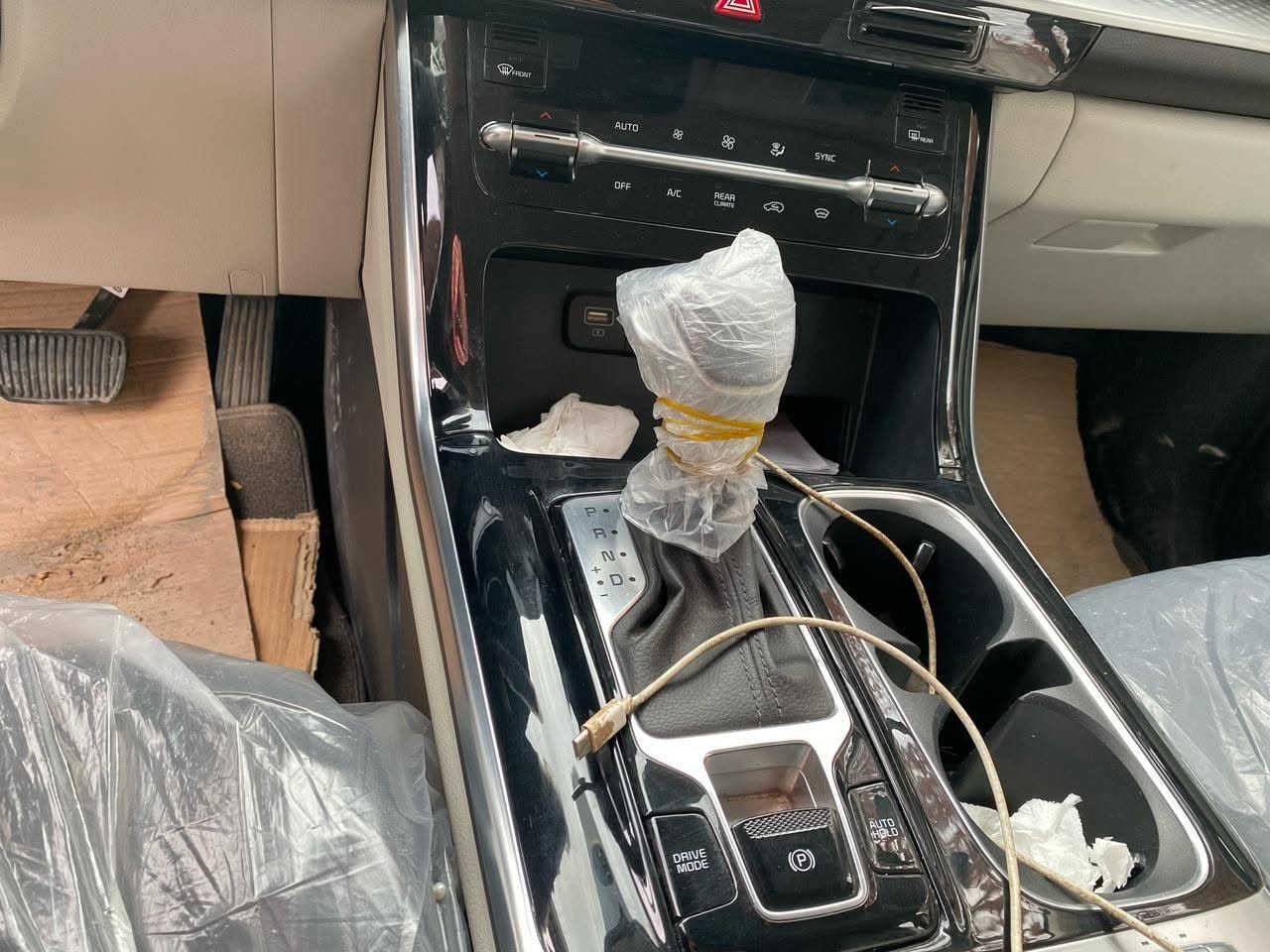 كرنفال ٢٠٢٣ بدون أرباك بدون دواخل خط واحد مرقم مثنى ماشيه 59 سياره حلوه ونضيفه مكانها السماوه مواصفات بصمه تشغيل  ٤ بصمات بردات ٤ رادار سياقه ذاتيه تحديد مسار ٣ وضعيات قياده اوتو هولد تبري ثلاث قطع منصومه لمس تشغيل عن بعد وبعد هواي مواصفات السعر ٢٤٨ الشراري يتصل ***********
