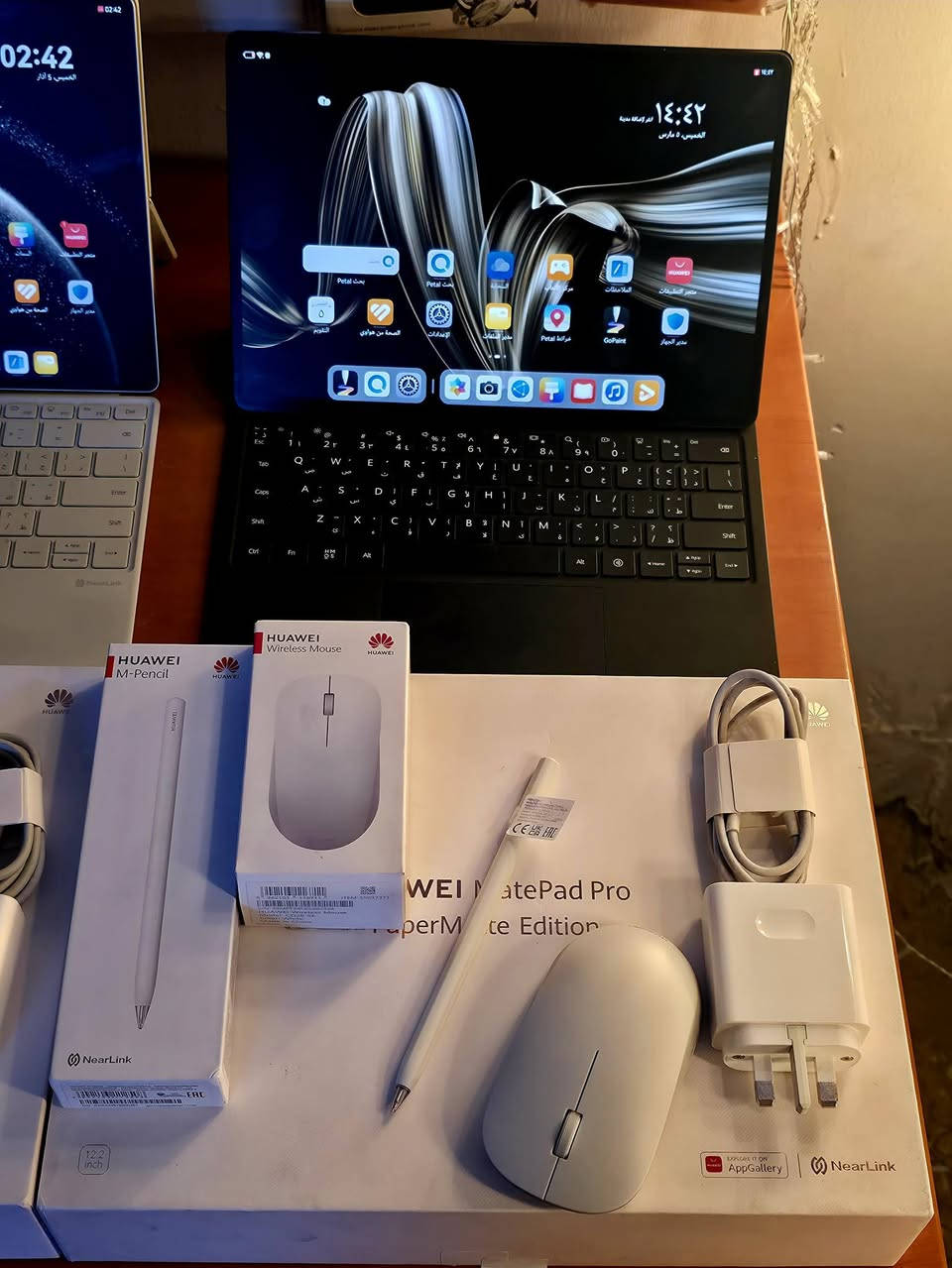 هواوي ميت باد برو 12.2 و 13.2

ذاكرة 512

نظافة 100%
مكفول كفالة شاملة 

كامل ملحقات الاصليه مع اضافات
شاحنه كيبل كيبورد وقلم وماوس وكامل بواكيتهم مع كفر اضافي هديه مع نسخه 13.2

مع الاوفيس كامل داخل الاجهزه 

الاسعار 
نسخه 13.2 بسعر مليون و150 الف
نسخه 12.2 بسعر 850 الف

يوجد توصيل لجميع محافظات العراق 
للحجز راسل الصفحة 
واتساب *********** 

تابع الصفحه لمشاهده الاجهزه المتوفره https://t.me/mohamd_phone 

#العراق #مستخدم #توصيل_لكل_العراق #هواوي #للبيع

