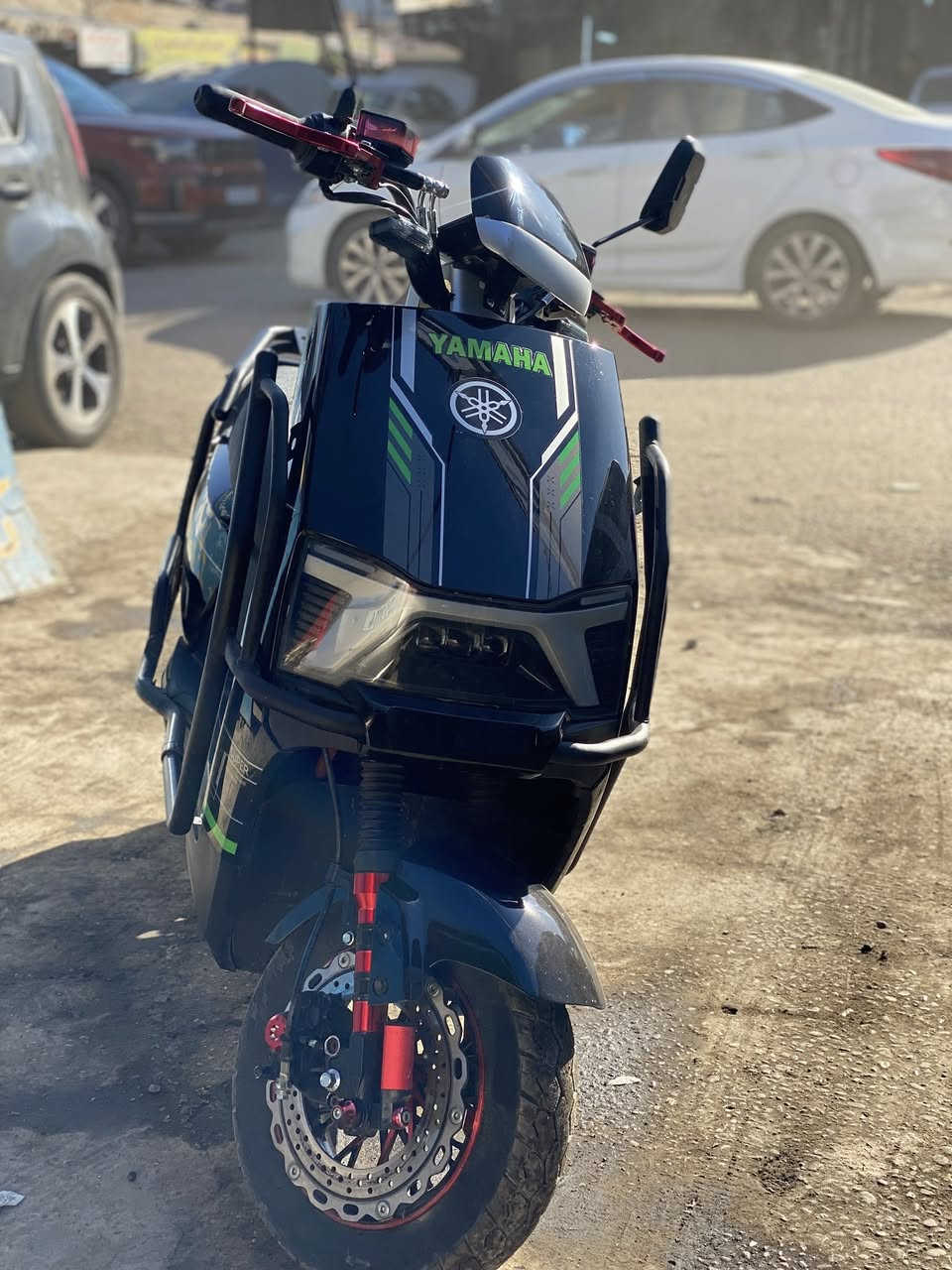 سلام عليكم 
شحن للبيع 
نضيفه حيل ومابيها اي مشكله دراجه جديده تكدر تشدلها بوكس دلفري ودراجه سبورت سرعتها ١٠٠ 
تشغيل عن بعد كهربائيات كلها شغاله شحنها حلو 
سعرها ٨٠٠ بعداد حي العامل 
***********
