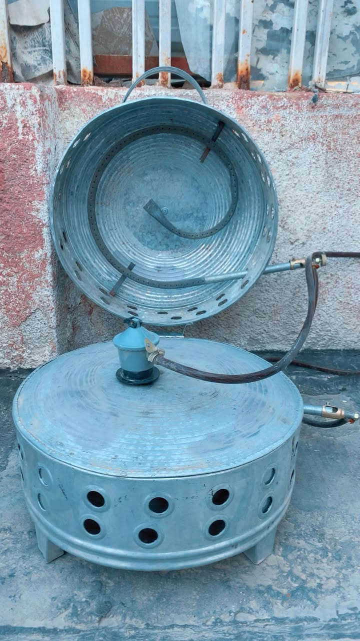 السلام عليكم غراض للبيع مستعملات شي قليل بسعر مناسب مكاني الغزاليه 
***********
