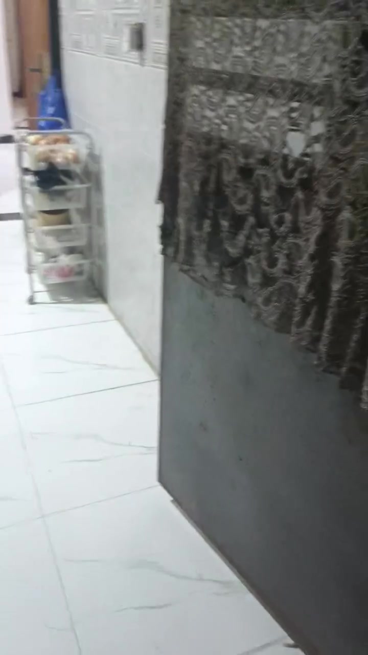 دور عدد ٢ مساحه ٣٠٠ متر  مع حديقه بمساحة ٢٥٠ او اكثر في الريان طابو زراعي صرف ٢٥
السعر ١٨٠ بدون اثاث مع الاثاث ب ٢٠٠ 
لتفاصيل اكثر الاتصال على
***********
***********
