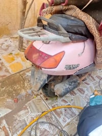 دراجه لبيع نطفت وحده بعد ماتشتغل سعر 300 وبيه مجال 07848490315 واتساب