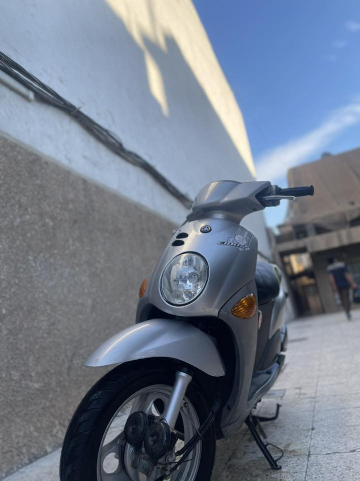 السلام عليكم فله للبيـع 2014 قبل3اسابيع نازله من الرمبه الدراجه فول الفول مابيهه نقص برغي مكينه تخبل دراجه بحالت الوكاله سعر خاص. ***********
