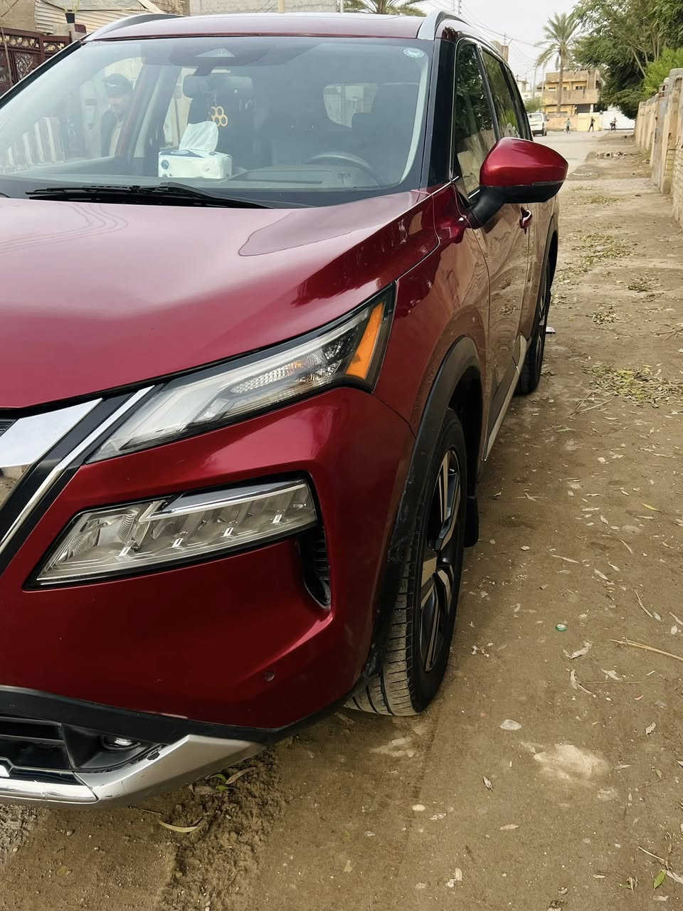 نيسان روج بلاتينيوم 2022 فول موصفات
بلاتينيوم فول للاخير
3سلندر توربو
1. بانوراما 
2. كامرات عدد 5 
3. كيج التكروني متغير 
4. لد داخلي 
5. داتشو عداد سرعه بالجامه 
6. فور ويل 
7. نظام جبالي نظام سبورت نظام ايكو 
8. حساسات 360 درجه 
9. رادارت جوانب امامي خلفي 
10. بصمه تشغيل و ابواب 5 بصمه 
11. تشغيل عن بعد 
12. داخل لونين أسود و جوزي 
13. كشنات جلد + تدفئه 
14. كشنات خلفيه تدفئه 
15. بردات خلفيه بلاديه 
16. هند بريك بصمه 
17. اتو هولد 
18. اتو بارك 
19. تحديد مسار 
20. استيران D سبورت 
21. صندوق كهرباء 
22. ماشية 48 ميل 
الضرر تبديل جاملغ + بنيد 
السعر 162 بي مجال 
العنوان ديالى 
***********
ملاحضة السيارة بدون دوانز
مكلف بلنشر اتصال او واتساب
