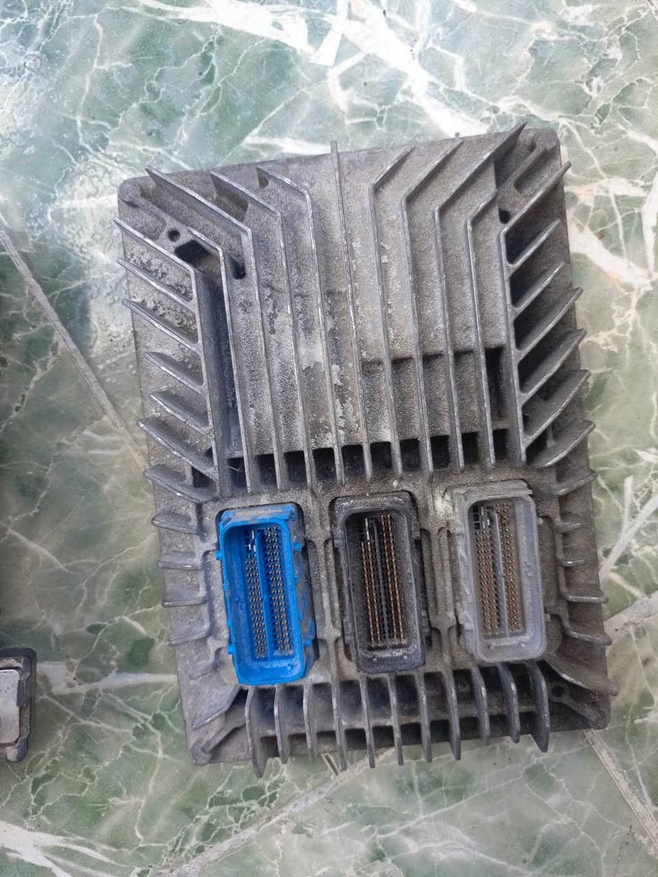 غراض جمسي تيران للبيع مال كصه يرهمن الموديل 2011 إلى 2017  راديتر بلاد ودعامية خلفي ومشط ستيرن ودر ام شفتات ومعقولة وتخم وإيرات وسلف واينمو وكمبريسر تبريد وكنديسة ودكشن البارد وقبغ صندوك موبايل *********** واتساب
