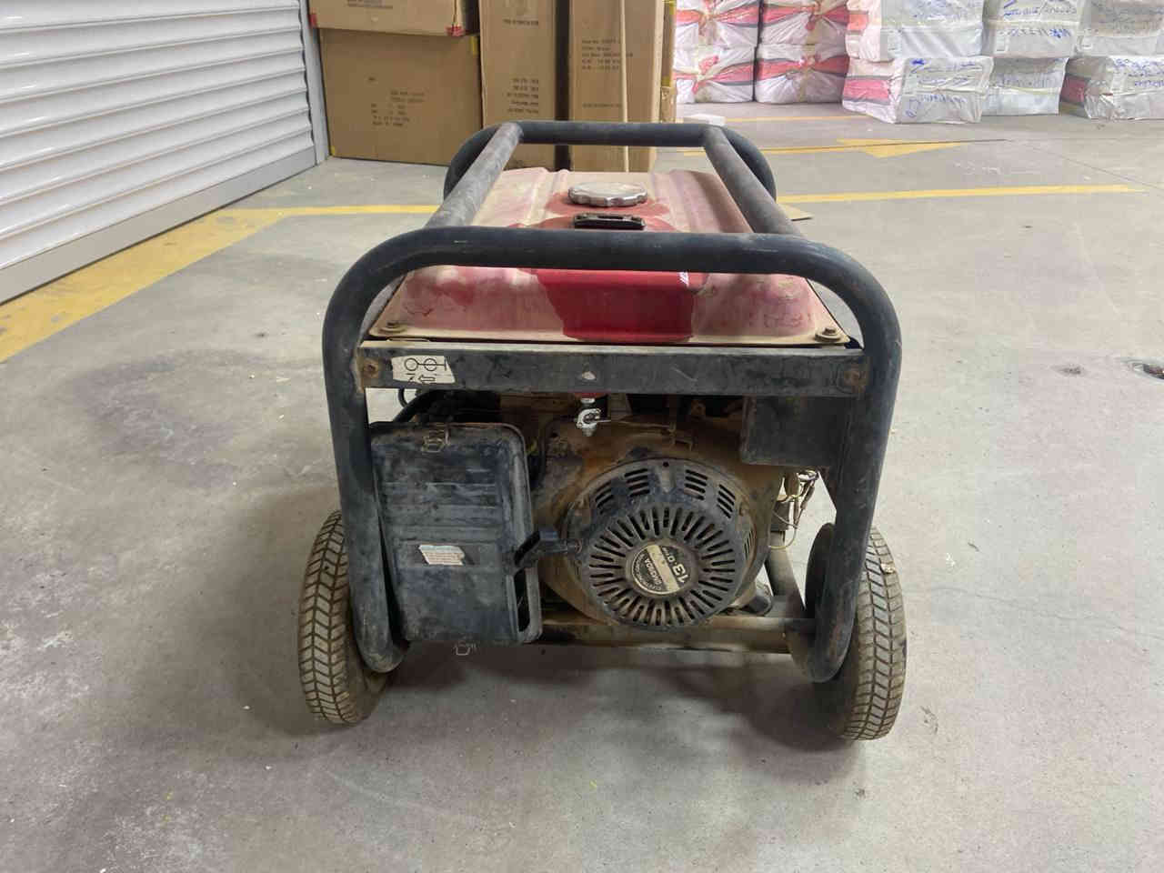 متوفر غرفه نوم كلش نظيفه وقناني غاز نظيفات ومولد 20 امبير يشتغل سويج وهندر وبعض الاغراض
متوفر واتس اب *********** لطفاً
