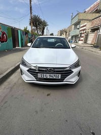 من رخصه الادمن للبيع سياره النترا  موديل 2020 لون ابيض خليجي  شويه بيه...