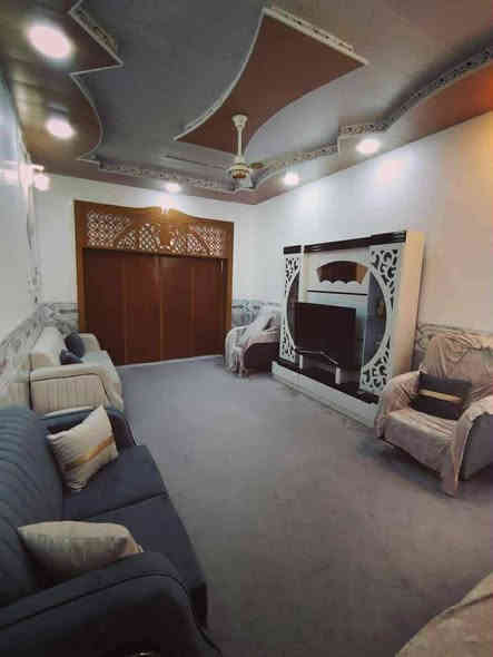 دار للبيع  150 م طابو زراعي  سند 25 اقرار محكمه 

الموقع شارع الصب مقابيل قريه الغدير عامود 327 يبعد عن الشارع 200 متر( قريب جداً عن الشارع)

يحتوي على غرفتين نوم كبار
صاله استقبال مطبخ
صحيات مكشوفه عدد 2
طابق الثاني مخزن

بناء جديد
و تأسيس وايرات كهرباء بناء جناي
ي

السعر 70 مليون وبي مجال

الاتصال على الرقم 0770055320
***********
