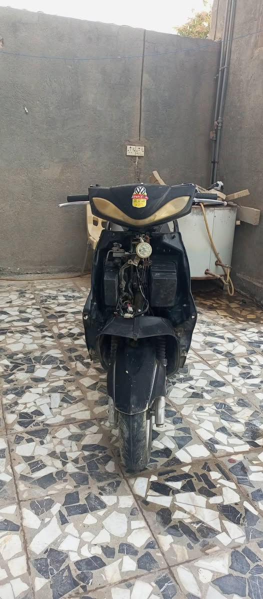 عندي هاي الدراجه للبيع سكنز محرك ماكس صيني دراجه ولا غلطه بس يحتاجلها كفرات وكفراتها رخيصه الدراجه مبدل الها دهن جديد واتكفلك بيها من السرقه السعر 375 الف 
تواصل واتس 
***********
