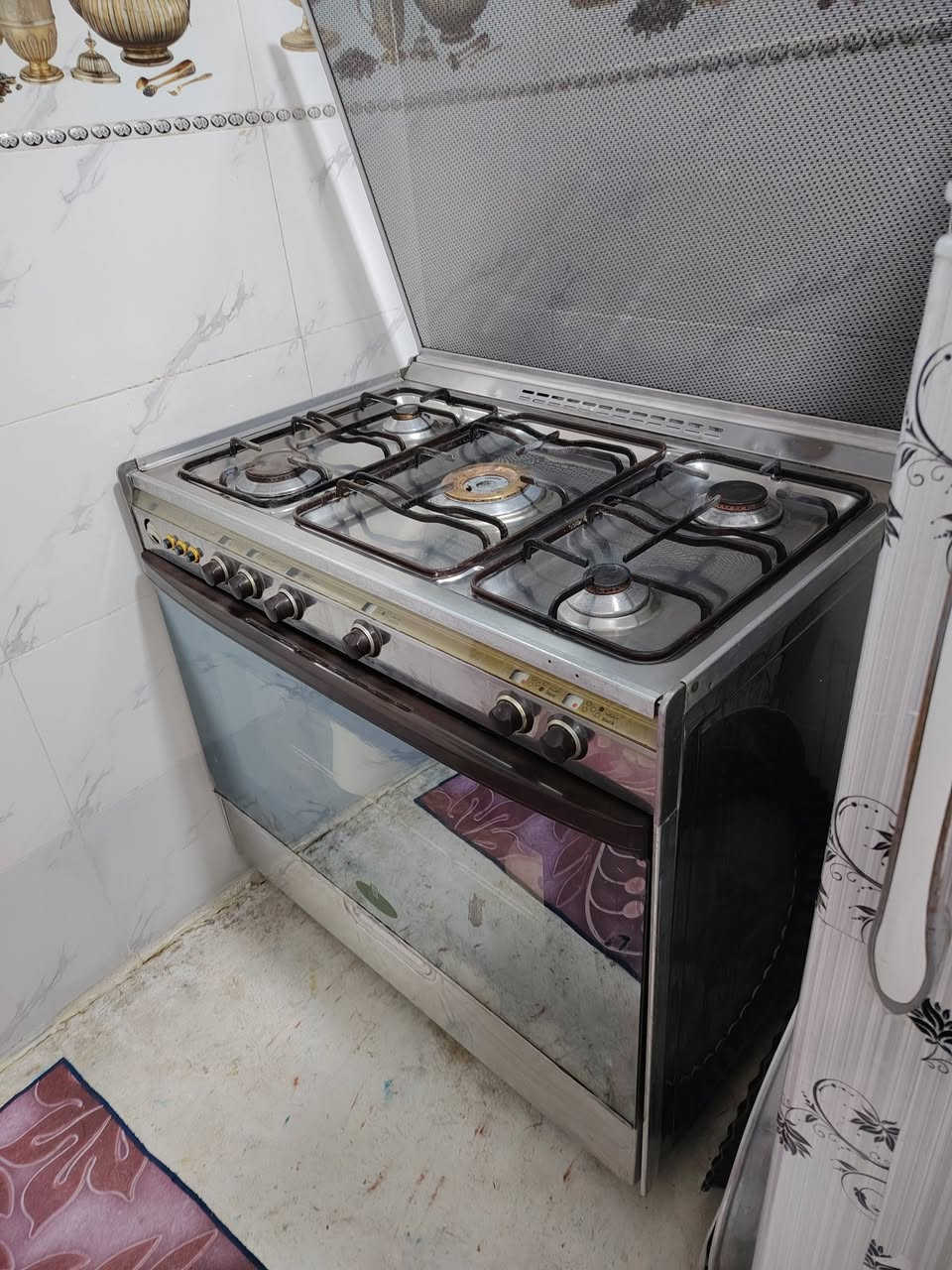 السلا م عليكم طباخ كريازي مصري باب اول للبيع الشراي يدخل خاص او يتصل ***********العنوان كركوك
