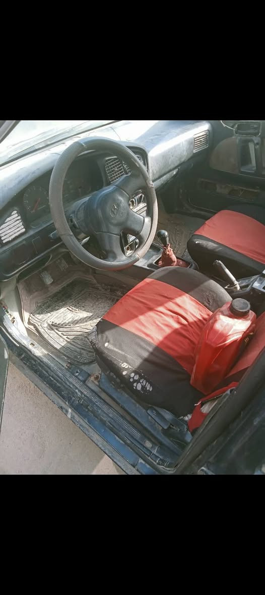 السلام عليكم الانترى موديل 92 رقم ألماني ديالى سنويته جديده مشروع وطني تحويل مباشر سعره 12 وبيه مجال السياره شغاله الشراي يتصل ***********
