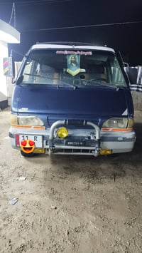 كيا بستا للبيع موديل 95 رقم نكليزي بغداد بسمي صبغ عام لجماله بدون ضربه...