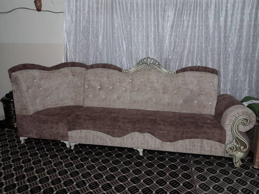 تخم ديوان تفصال اخو الجديد ثمانيه متر بحاله جيده كركوك حي العسكري موبايل *********** كركوك, العراق
