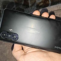 ريدمي K40 جيمينج • ٢٥٦/١٢ • دايمنسيتي ١٢٠٠ 5G