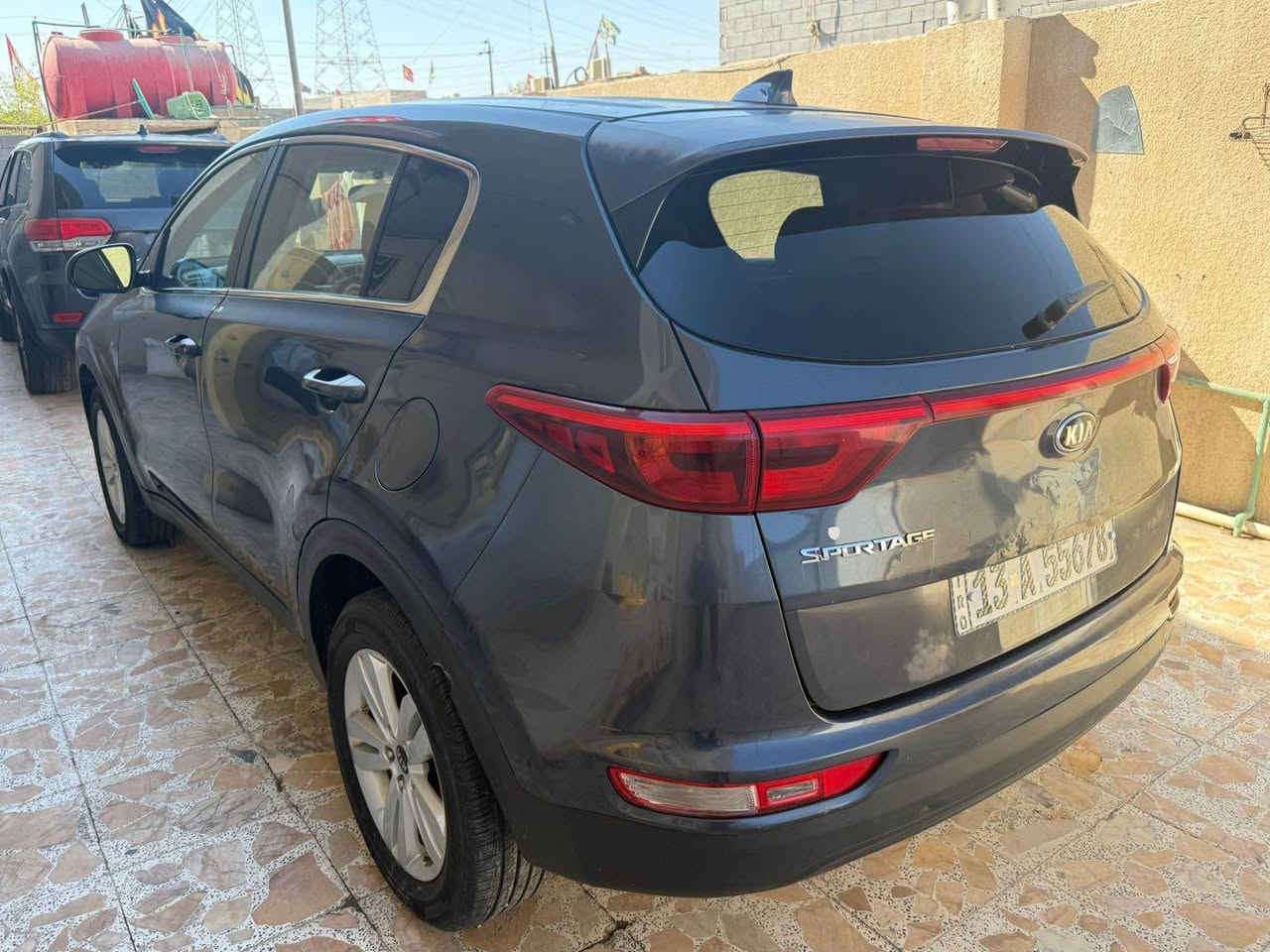 كيه سبورتج مديل 17 راعيه يمي بل بصره سويه جديده بيه 3 قطع صبق وباقي كفاله سياره جديده وجاهزه من كلشي سعر 120 وبيه مجال بكاني بصره *********** الرياض, السعودية
