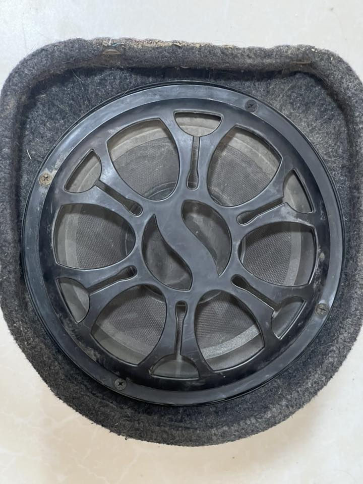 السلام عليكم دمام جديد للبيع نظيف حيل والله وبلوتوث  محوره رايده ب25 من الأخير
رقم الهاتف /***********
