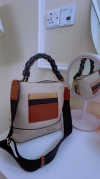 مستعملة شوي • 3 قطع • توصيل متوفر