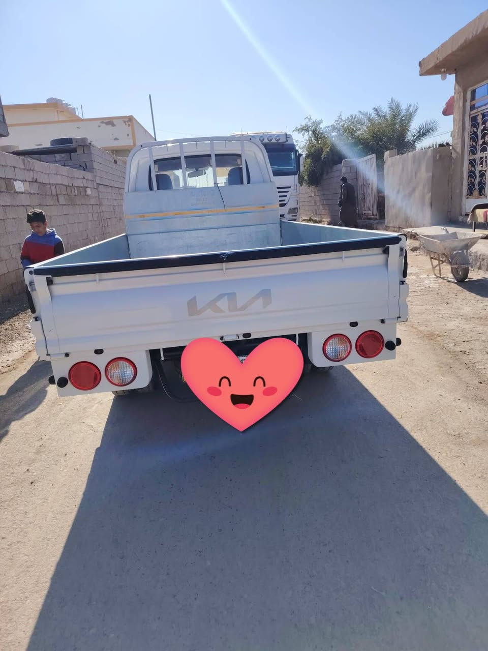 السلام عليكم كيا للبيع موديل 2025 مقفول الكفاله العامه ماشيه 7000 السعر173 بيها مجال العنوان بغداد قرب بسمايه ***********
