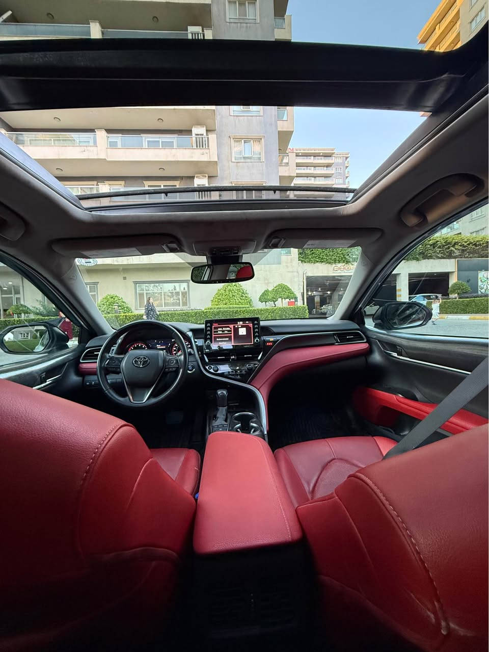 CAMRY XSE 2022 
بيلاد ناو سوور
روشتن 84 هةزار كم
گير و مةكينة و كارةباي بةشةرت 
سةنةوي تازةية
پارچة و پةلةيكي بوياخة سونةرةكةم داناوة
بي ناو بي ئيرباك 
جةمپيكي خةفيفي هةية كي ويستي بة فيدؤ بؤي ئةنيرم 
رةقةم شاسي 
4T1K61AK8NU017136
شوين سليماني 
***********
*********** whtss appt السليمانية, العراق
