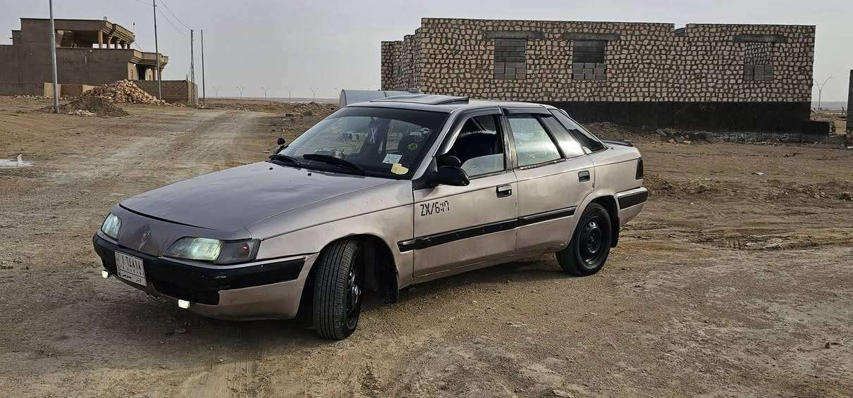 دايو اسبرو للبيع موديل ١٩٩٤ جاهزه من كلشي محرك ١٨٠٠ مفتوح دوش
صاحبها الشرعي بحديثه سنويه الى شهر التاسع ٢٠٢٦
السعر 25 ورقه و بيها مجال 
رقم صاحبها ***********
