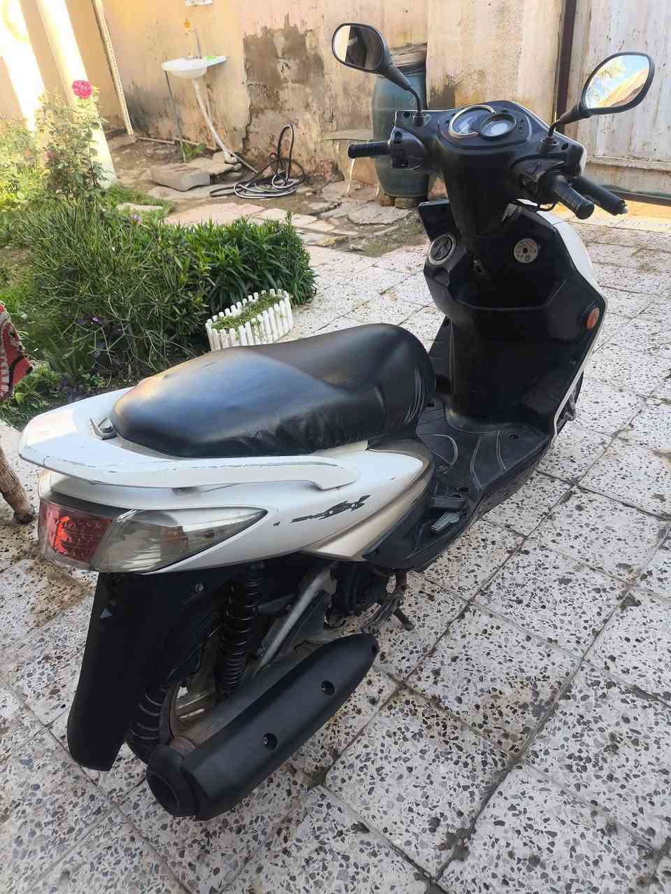 سلام عليكم
دراجه سكنس فحل للبيع رمبه كامله مكمله محرك خير من الله كهربائيات كامله شراي اتصل ع هذا رقم
***********
عنواني بعقوبه ديالى
